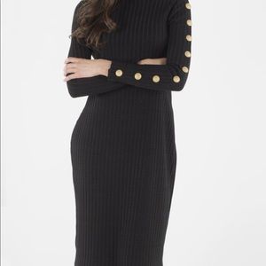 Street Fashion | Black Midi Bodycon Dress w Button